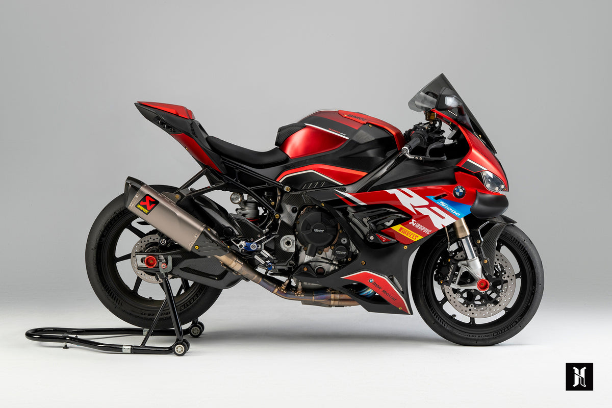 Full BMW S1000RR with HARMONIZE HMZ-SRR modular winglets installed