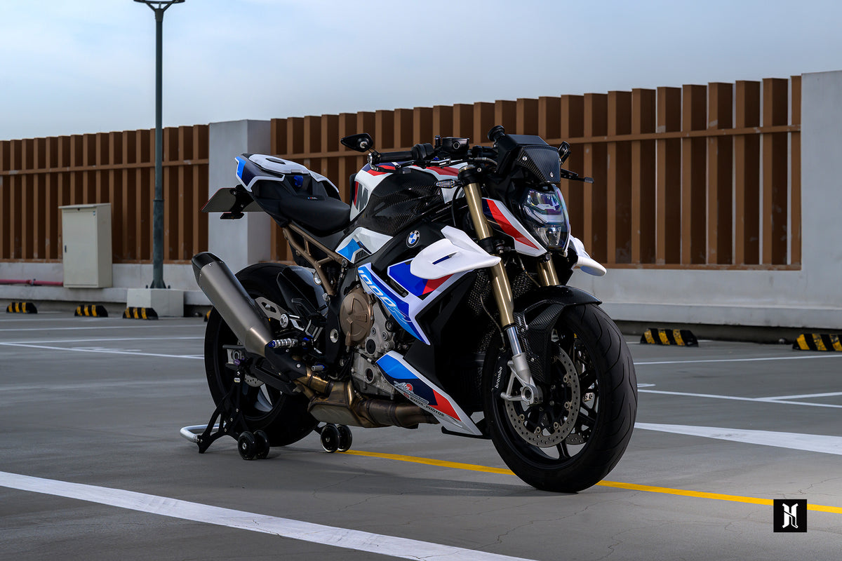 HARMONIZE HMZ-SR W winglets installed on BMW S1000R