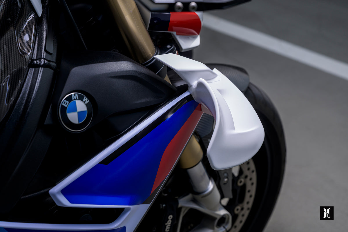 HARMONIZE HMZ-SR W winglet finish detail on BMW S1000R