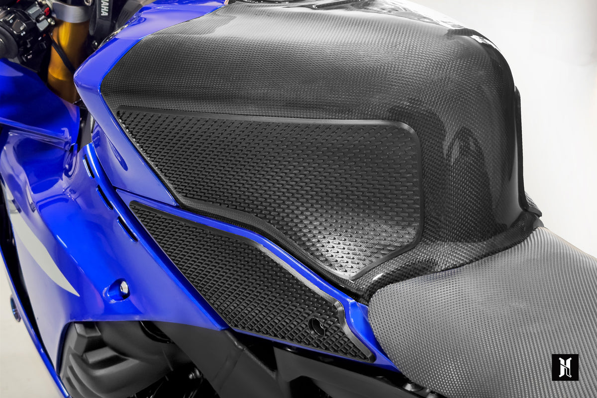 HTP-R1TC MorphGrip four-piece tank pad set installed on a Yamaha YZF-R1 aftermarket extended tank cover