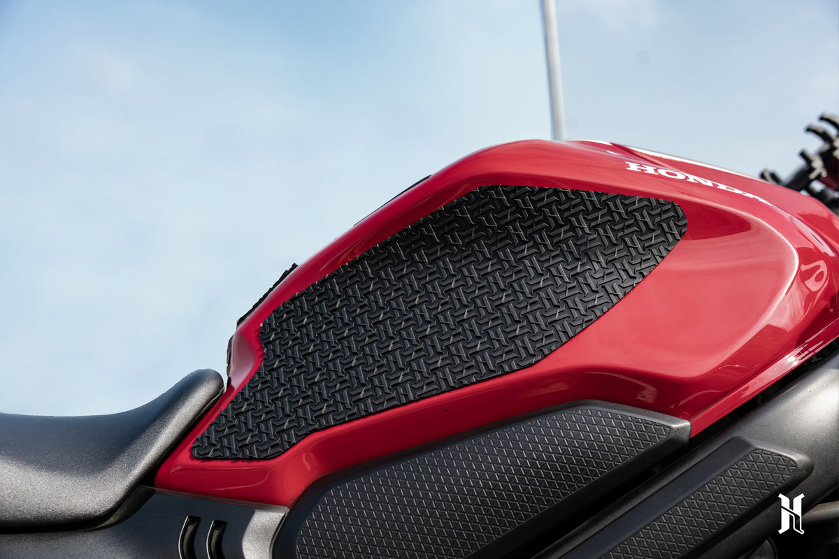 close up of anti slip rubber tank pad texture with H pattern grip surface for motorcycle riding stability