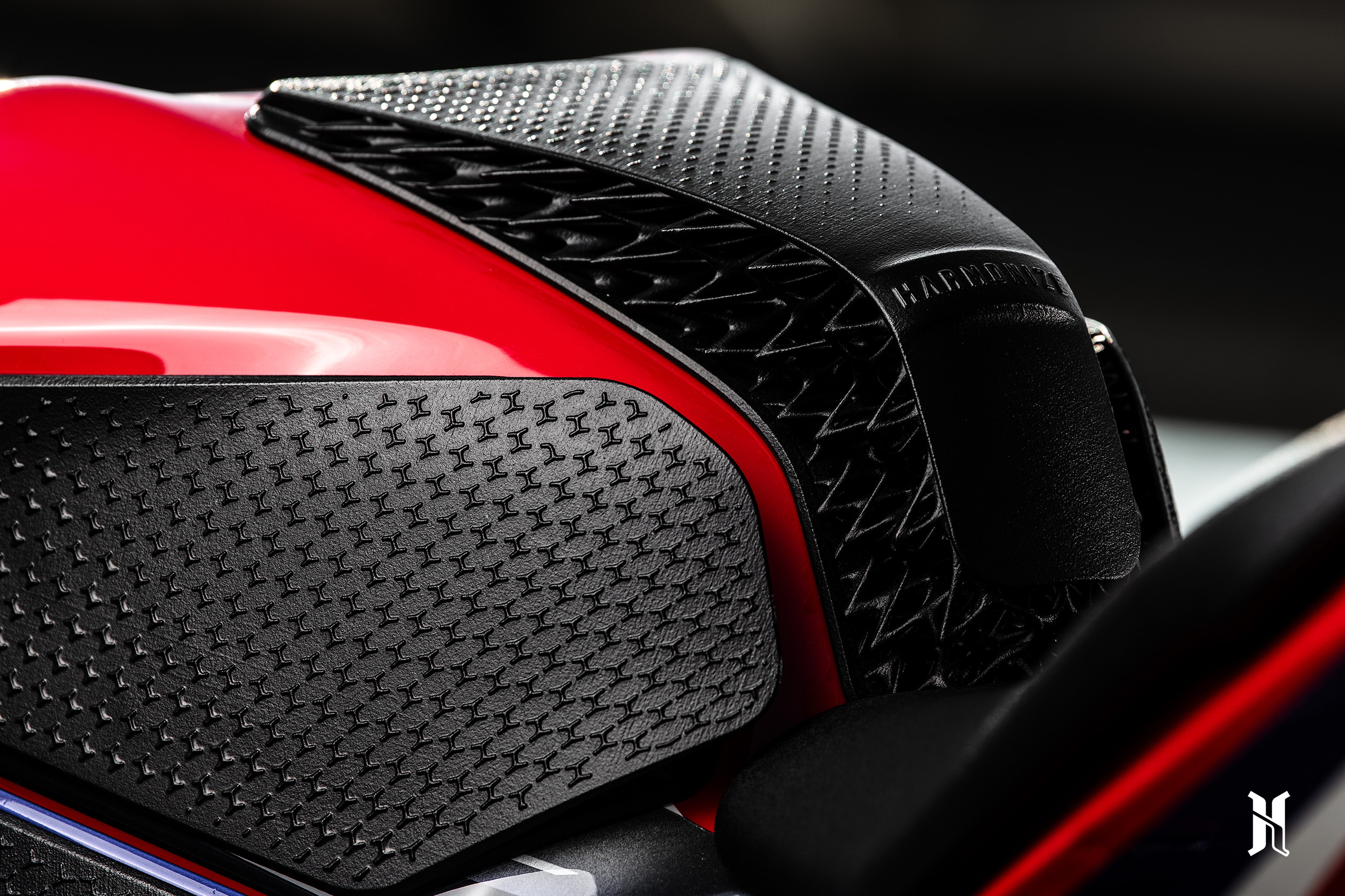 HARMONIZE EXT-SC82 Multi-Support Kit on Honda CBR1000RR-R, side view