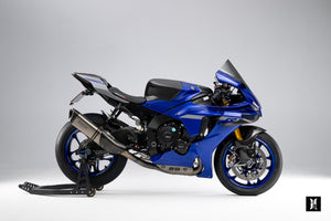 Premium carbon fiber tank cover for Yamaha YZF-R1, designed for improved stability and aerodynamics