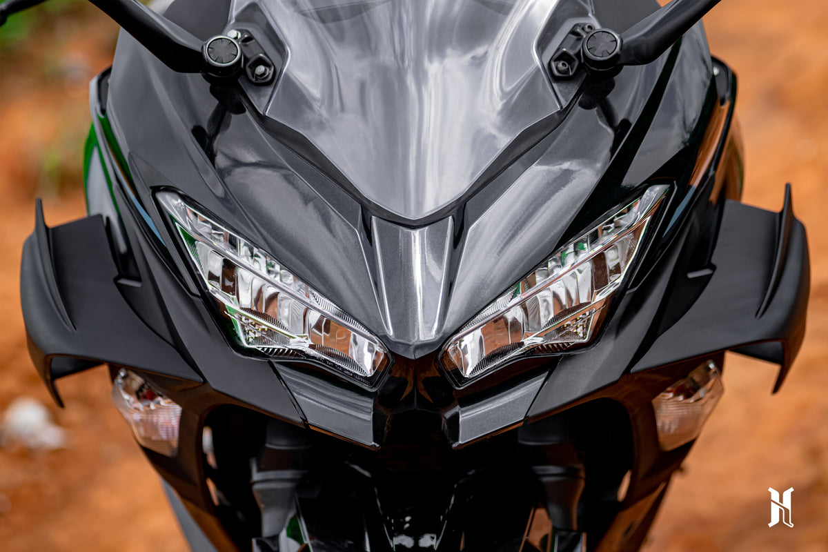 Kawasaki Ninja 400 2017 2018 2019 2020 2021 2022 2023 2024 2025 with HARMONIZE racing winglets enhancing aerodynamic performance