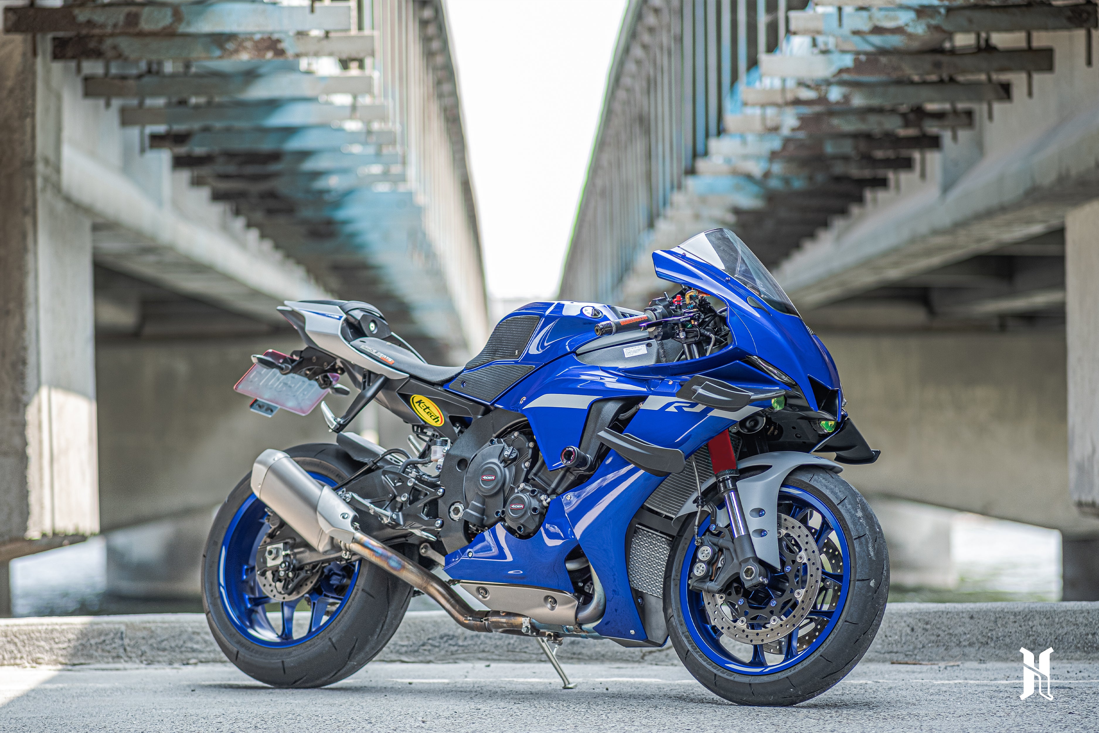 Yamaha YZF-R1 2020 2021 2022 2023 2024 with HARMONIZE winglets featuring MotoGP inspired aerodynamic downforce design
