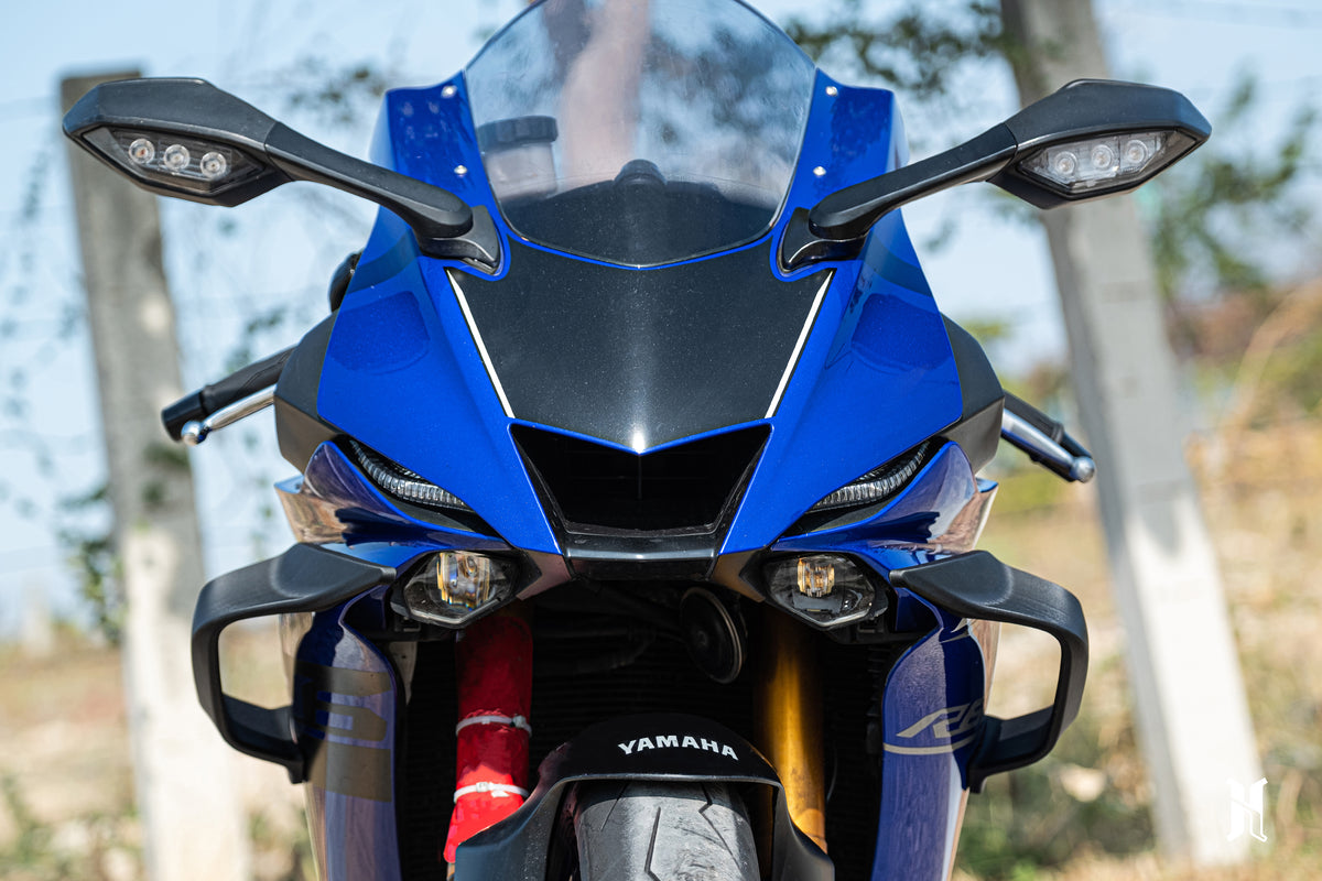 Premium finish of HARMONIZE winglet highlighting high-end supersport design and durability