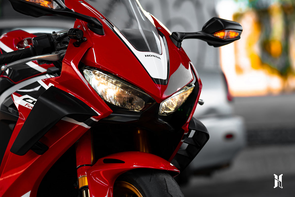Detailed edge structure of HARMONIZE MotoTech winglet for CBR1000RR SC77 ensuring aerodynamic precision