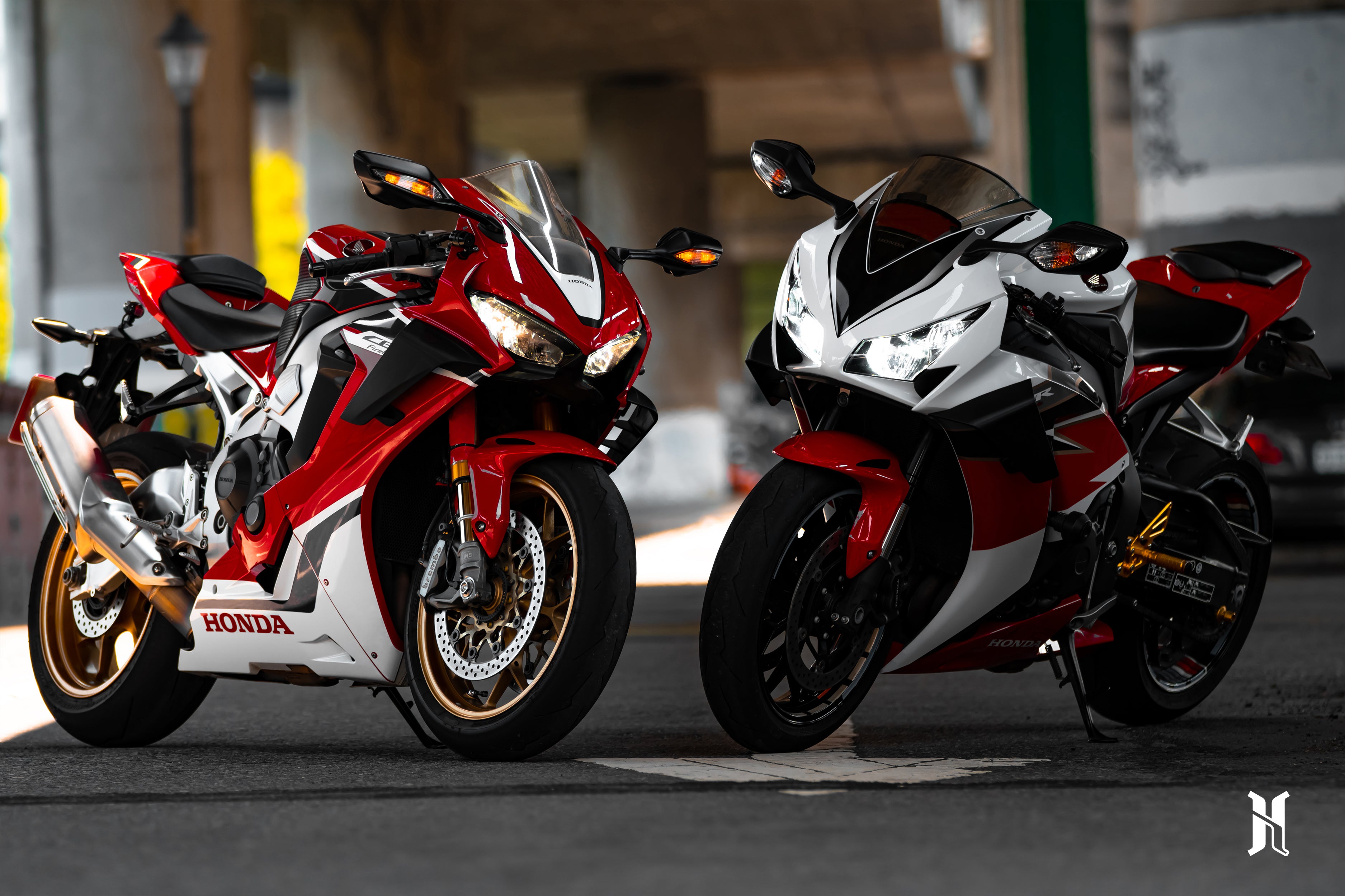 Honda CBR1000RR SC77 equipped with winglets improving front-end stability and aerodynamic performance