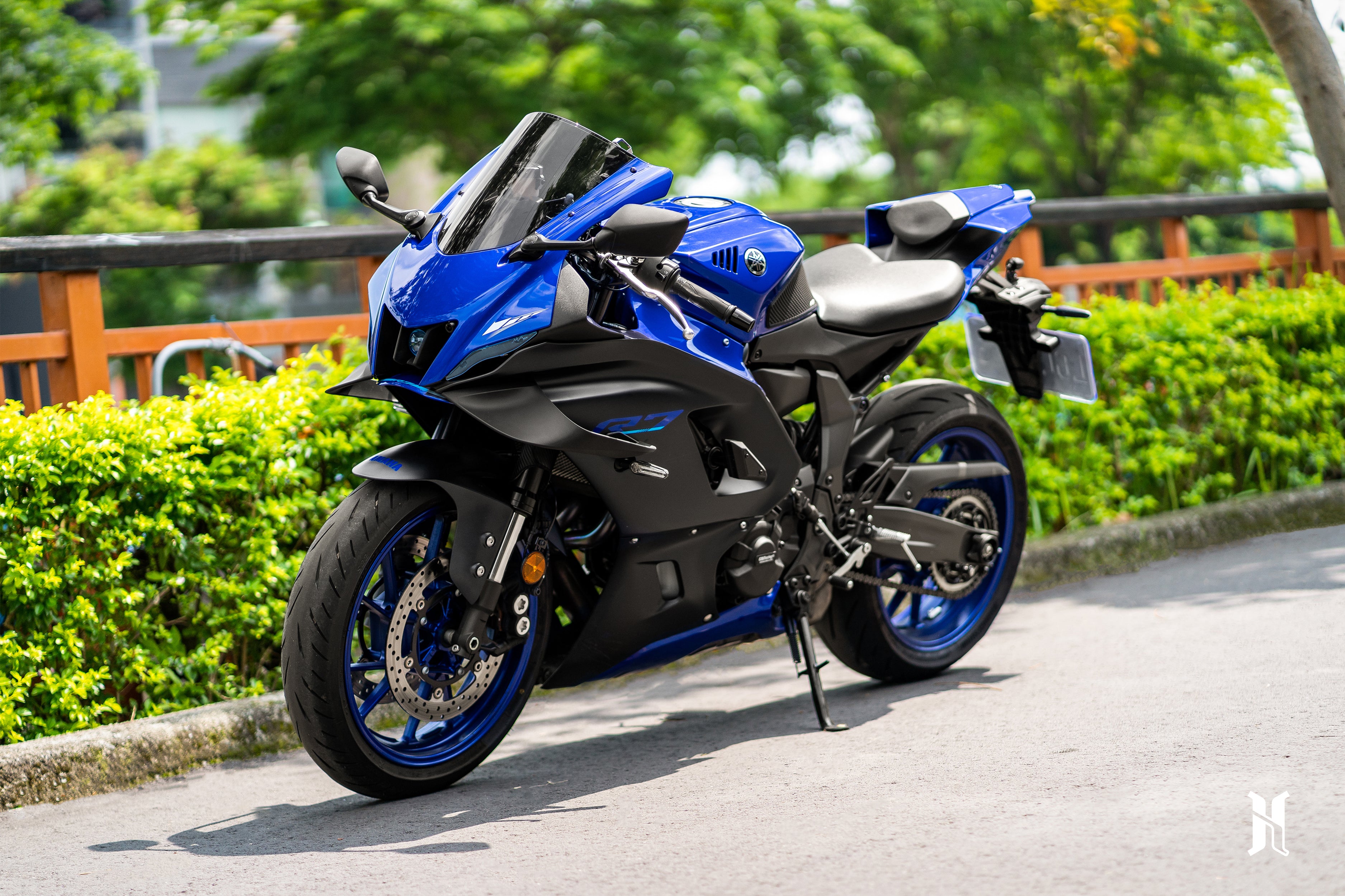 Harmonize aerodynamic winglets for Yamaha YZF-R7, Yamaha R7 winglets, YZF-R7 aerodynamic upgrades, Yamaha R7 body kits, Yamaha R7 MotoGP parts, high-performance Yamaha R7 accessories, Yamaha R7 air deflectors, YZF-R7 racing modifications, Yamaha R7 windscreen, Yamaha YZF-R7 side winglets, Yamaha R7 premium winglets, Yamaha R7 aerodynamic solutions, YZF-R7 MotoGP-inspired design, Yamaha R7 tuning parts, Yamaha R7 modifications, Yamaha R7 wind tunnel-tested parts