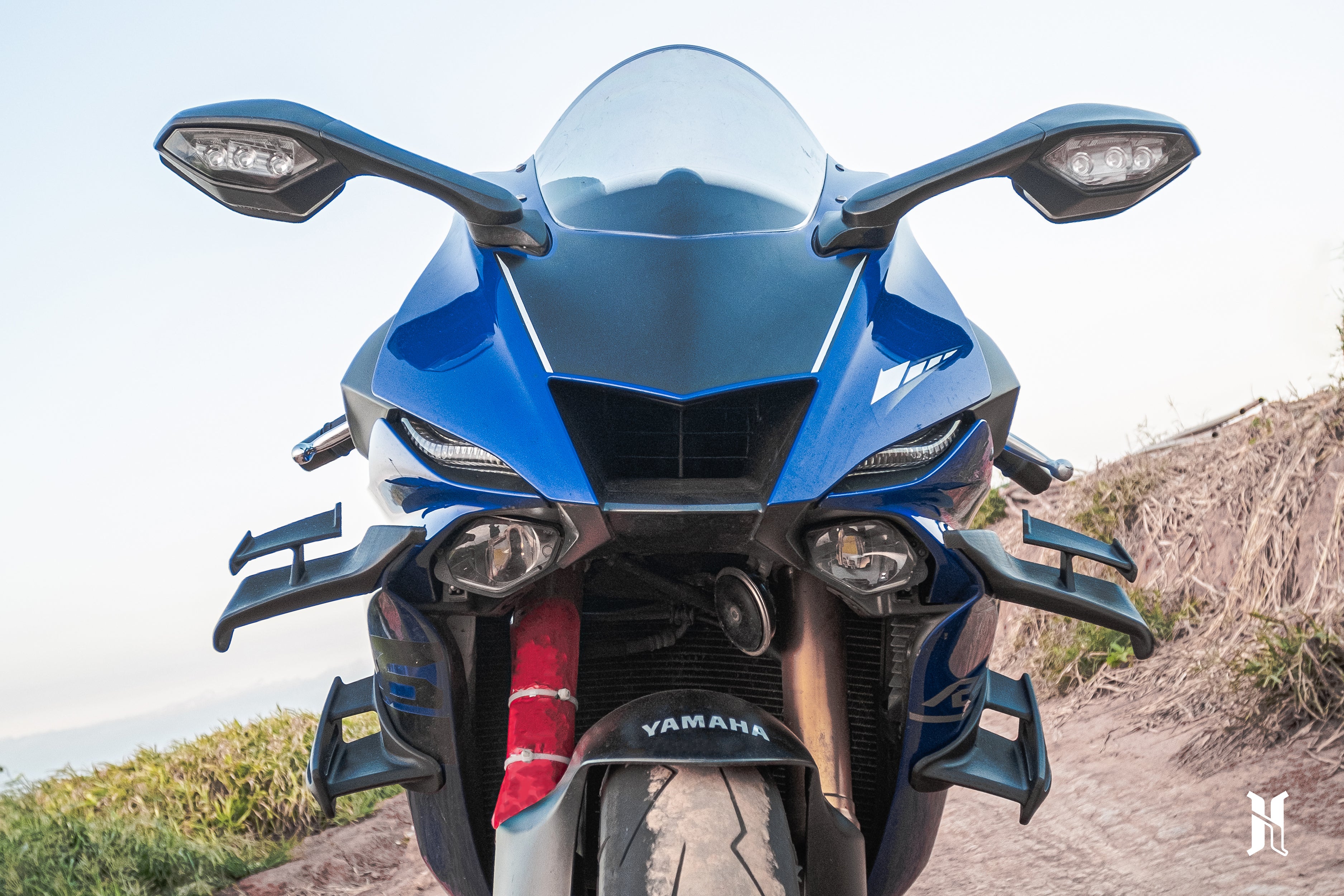 Harmonize aerodynamic winglets for Yamaha YZF-R6, Yamaha YZF-R6 winglets for improved performance, high-performance aerodynamic upgrades for Yamaha R6, Yamaha R6 winglets for better stability and speed, Yamaha R6 racing winglets, Yamaha R6 performance upgrades, Yamaha YZF-R6 custom parts, Yamaha R6 body kit, Yamaha R6 tuning parts, aerodynamic solutions for Yamaha R6, Yamaha YZF-R6 aftermarket parts, Yamaha R6 side winglets